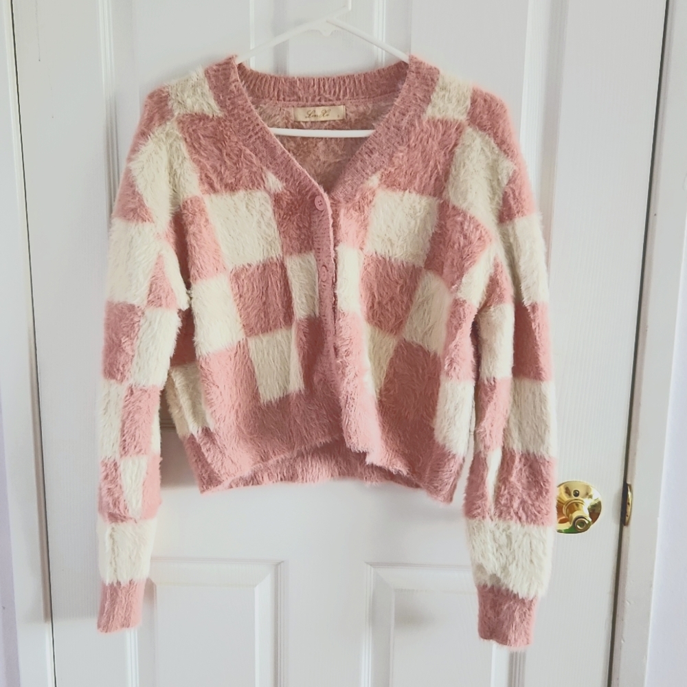 Knitted cardigan sweater
